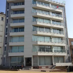 Raversijde With Sea View Apartment